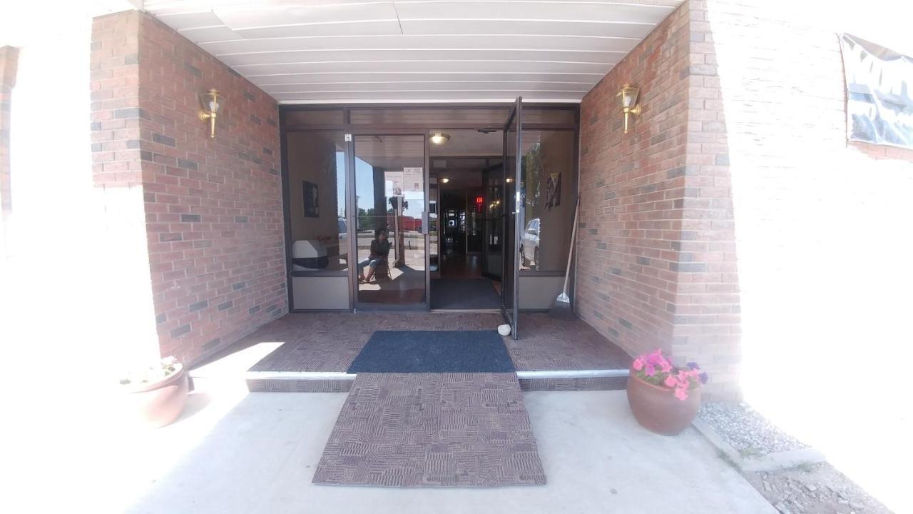 Vulcan Country Inn Exterior foto